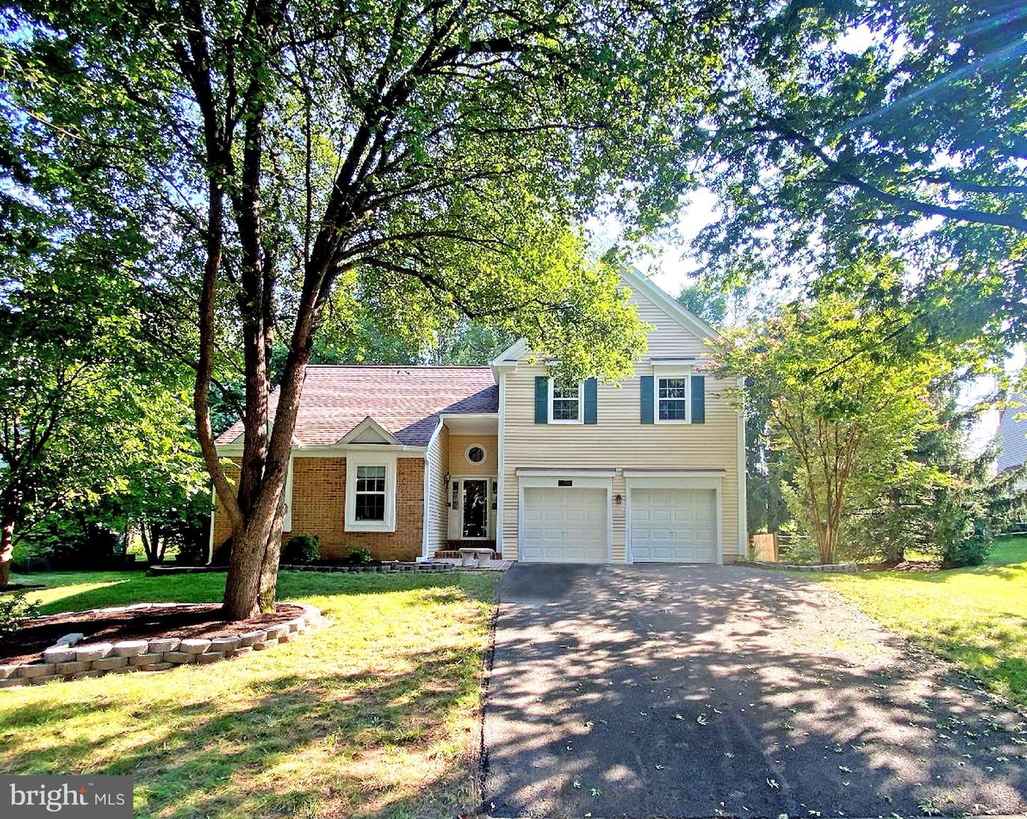 6454 WOODMERE PL, CENTREVILLE, Virginia 20120, 5 Bedrooms Bedrooms, ,3 BathroomsBathrooms,Residential,For sale,6454 WOODMERE PL,VAFX2256730 MLS # VAFX2256730