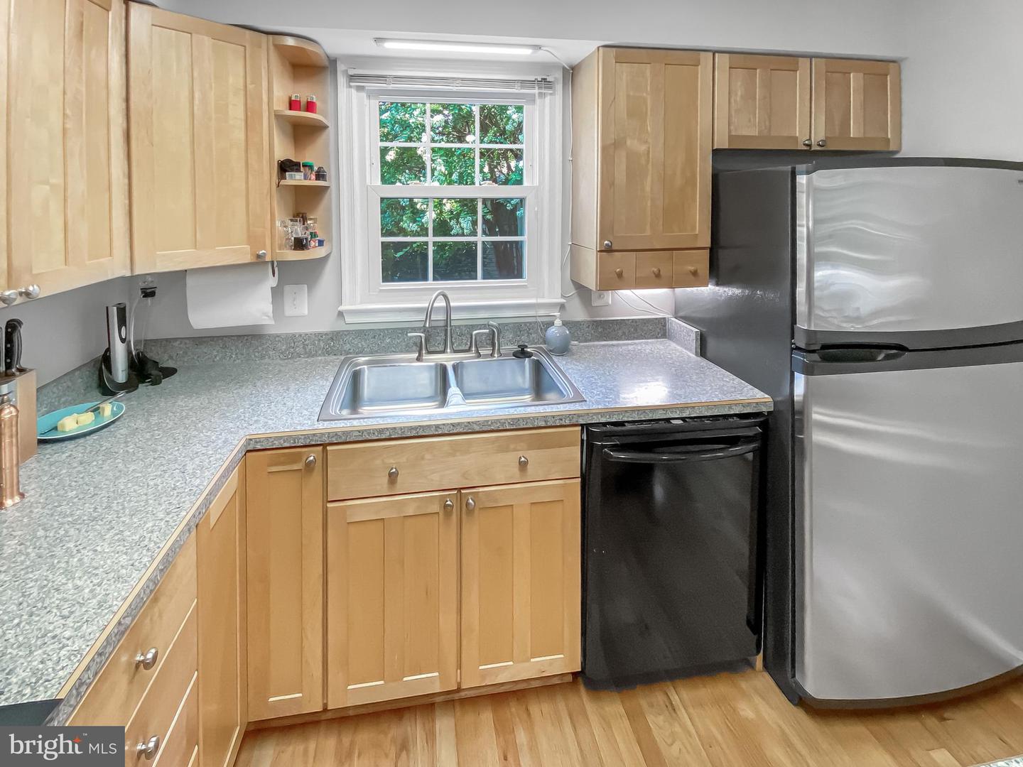 6454 WOODMERE PL, CENTREVILLE, Virginia 20120, 5 Bedrooms Bedrooms, ,3 BathroomsBathrooms,Residential,For sale,6454 WOODMERE PL,VAFX2256730 MLS # VAFX2256730