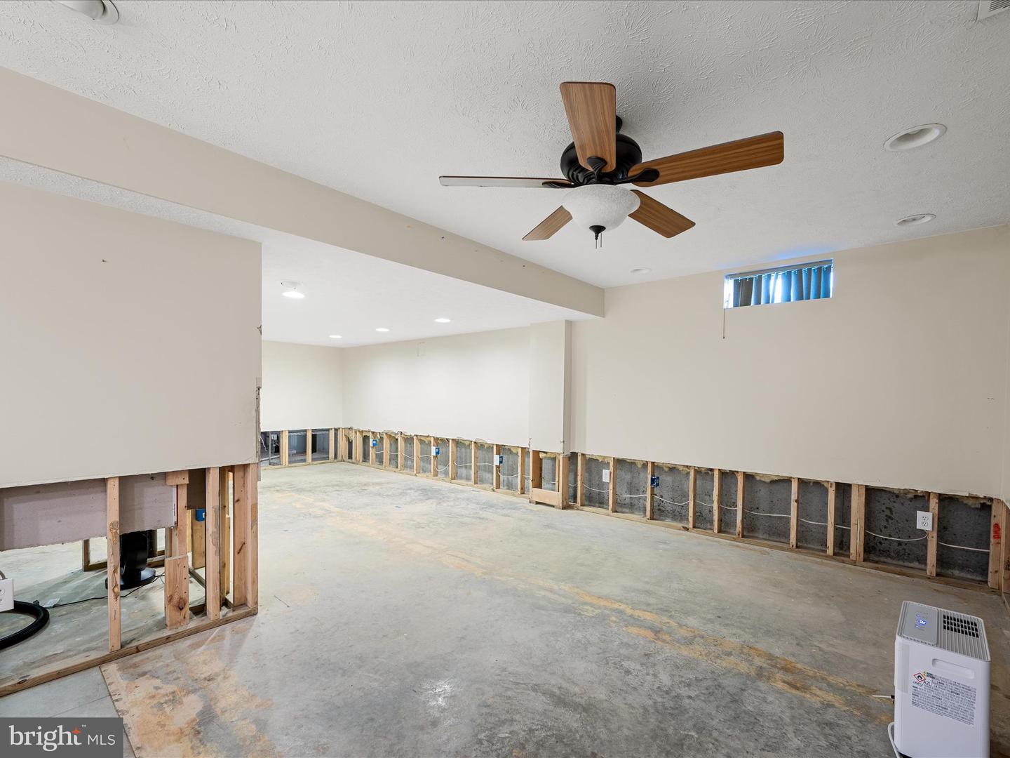 121 BRENTON CT, STEPHENS CITY, Virginia 22655, 4 Bedrooms Bedrooms, ,3 BathroomsBathrooms,Residential,For sale,121 BRENTON CT,VAFV2035566 MLS # VAFV2035566
