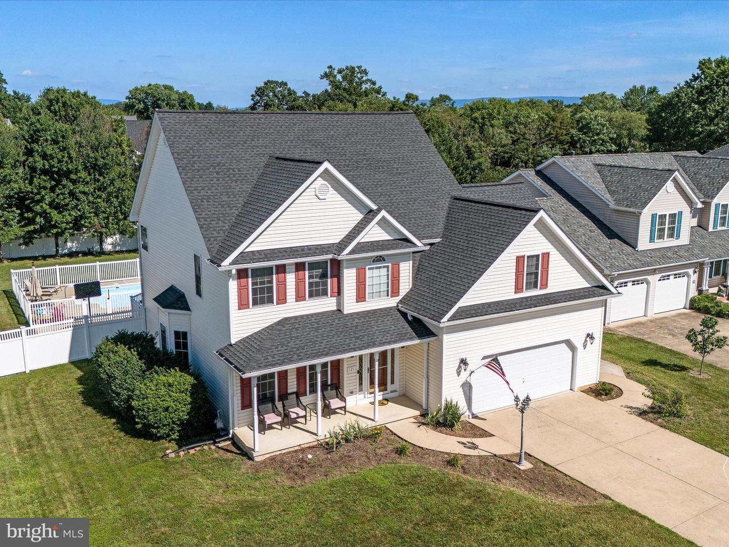 121 BRENTON CT, STEPHENS CITY, Virginia 22655, 4 Bedrooms Bedrooms, ,3 BathroomsBathrooms,Residential,For sale,121 BRENTON CT,VAFV2035566 MLS # VAFV2035566