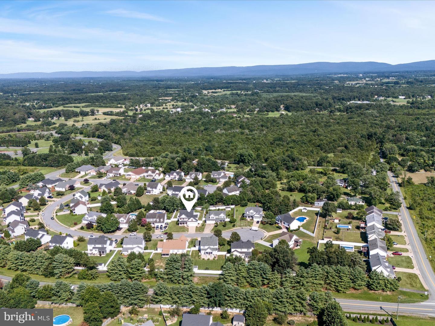 121 BRENTON CT, STEPHENS CITY, Virginia 22655, 4 Bedrooms Bedrooms, ,3 BathroomsBathrooms,Residential,For sale,121 BRENTON CT,VAFV2035566 MLS # VAFV2035566