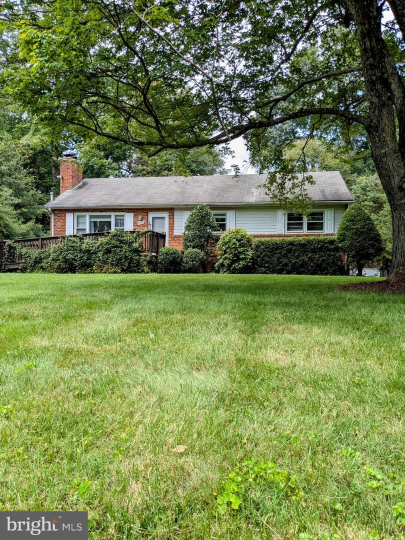 4038 DOVEVILLE LN, FAIRFAX, Virginia 22032, 4 Bedrooms Bedrooms, ,2 BathroomsBathrooms,Residential,For sale,4038 DOVEVILLE LN,VAFX2256776 MLS # VAFX2256776