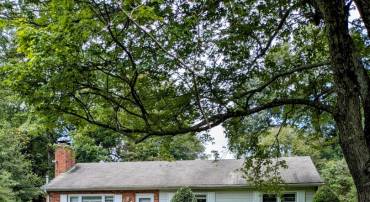 4038 DOVEVILLE LN, FAIRFAX, Virginia 22032, 4 Bedrooms Bedrooms, ,2 BathroomsBathrooms,Residential,For sale,4038 DOVEVILLE LN,VAFX2256776 MLS # VAFX2256776