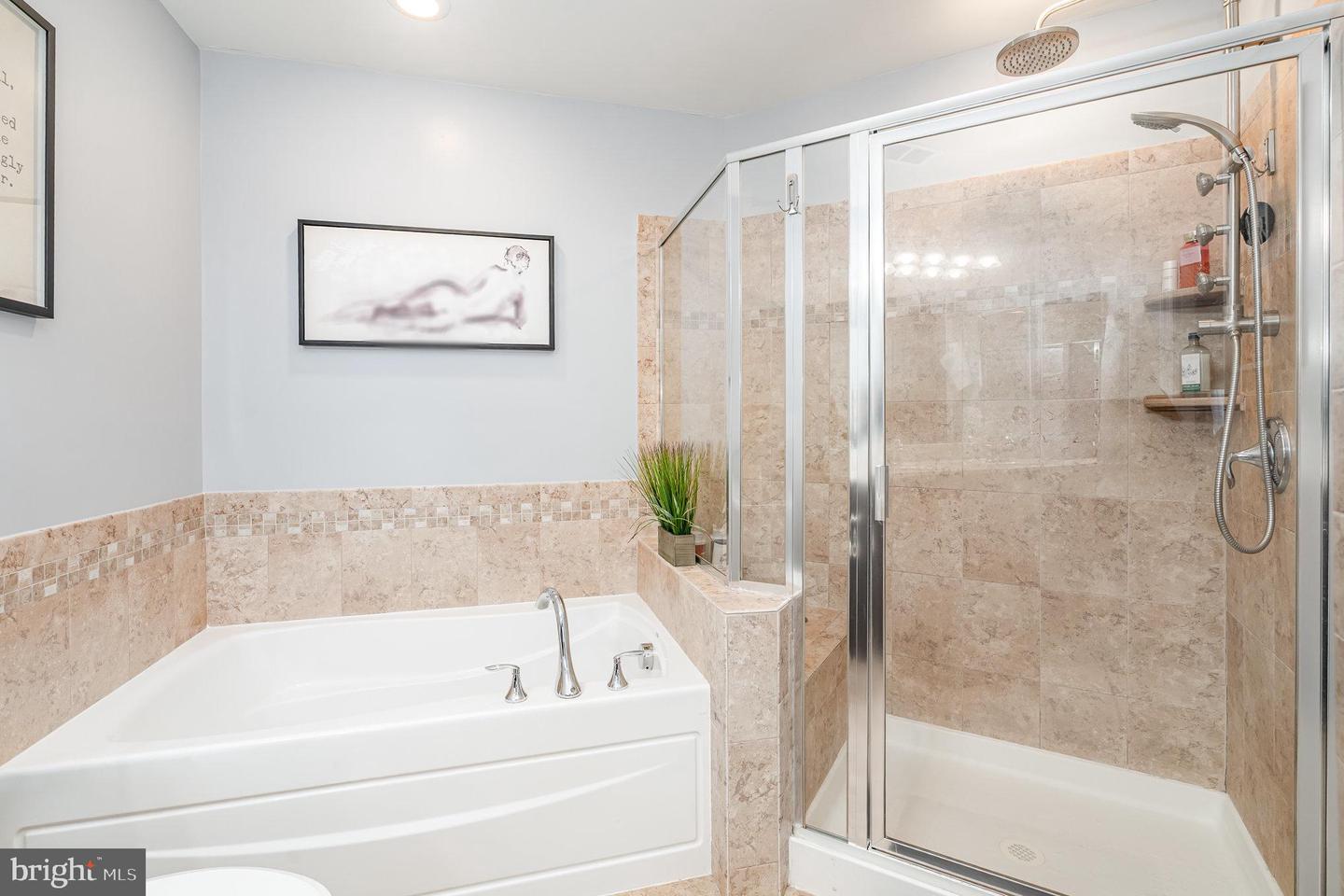 43437 TOWN GATE SQ, CHANTILLY, Virginia 20152, 3 Bedrooms Bedrooms, ,2 BathroomsBathrooms,Residential,For sale,43437 TOWN GATE SQ,VALO2102974 MLS # VALO2102974