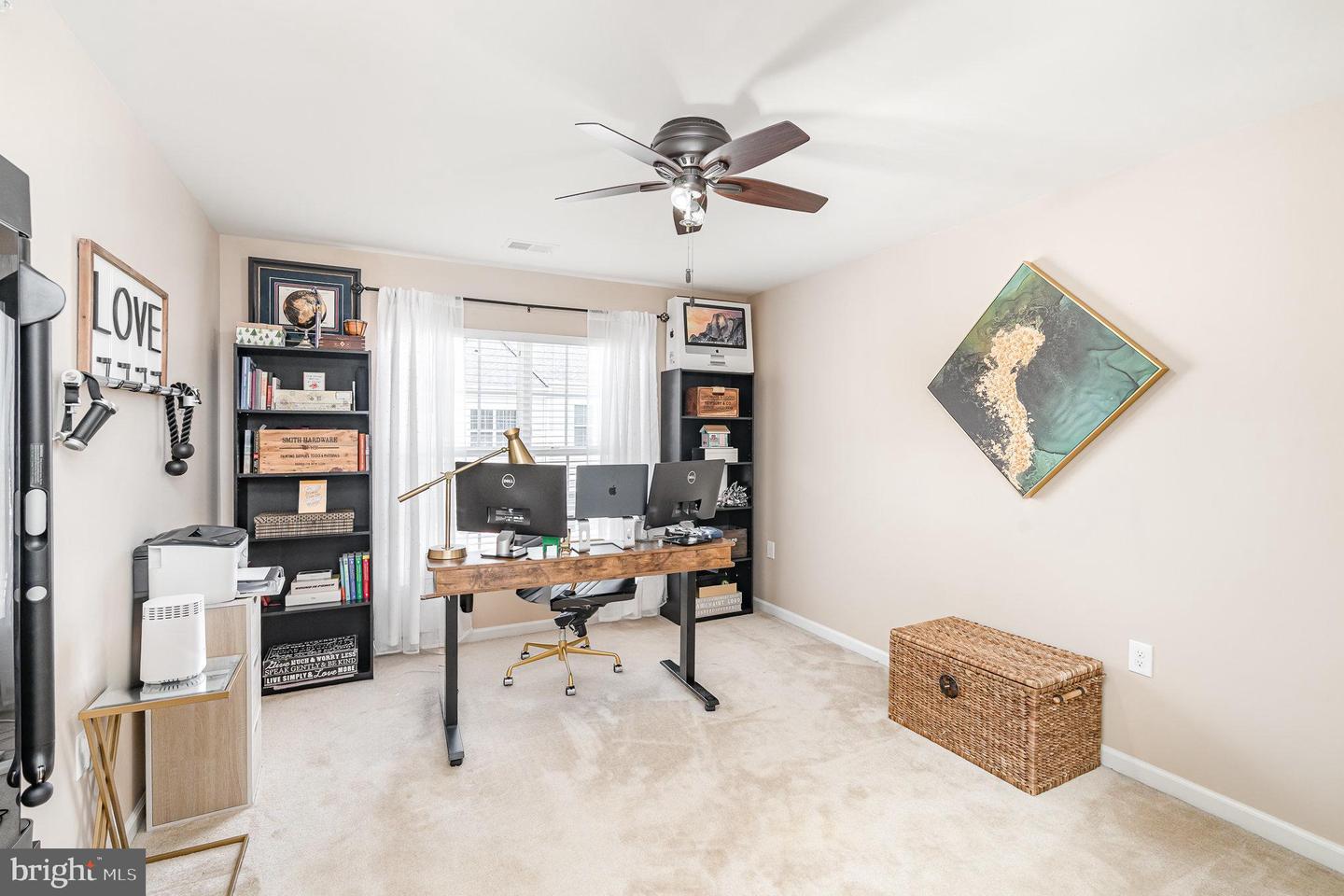 43437 TOWN GATE SQ, CHANTILLY, Virginia 20152, 3 Bedrooms Bedrooms, ,2 BathroomsBathrooms,Residential,For sale,43437 TOWN GATE SQ,VALO2102974 MLS # VALO2102974