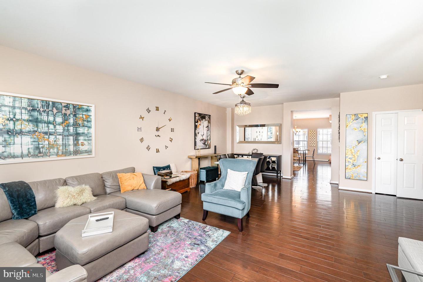 43437 TOWN GATE SQ, CHANTILLY, Virginia 20152, 3 Bedrooms Bedrooms, ,2 BathroomsBathrooms,Residential,For sale,43437 TOWN GATE SQ,VALO2102974 MLS # VALO2102974