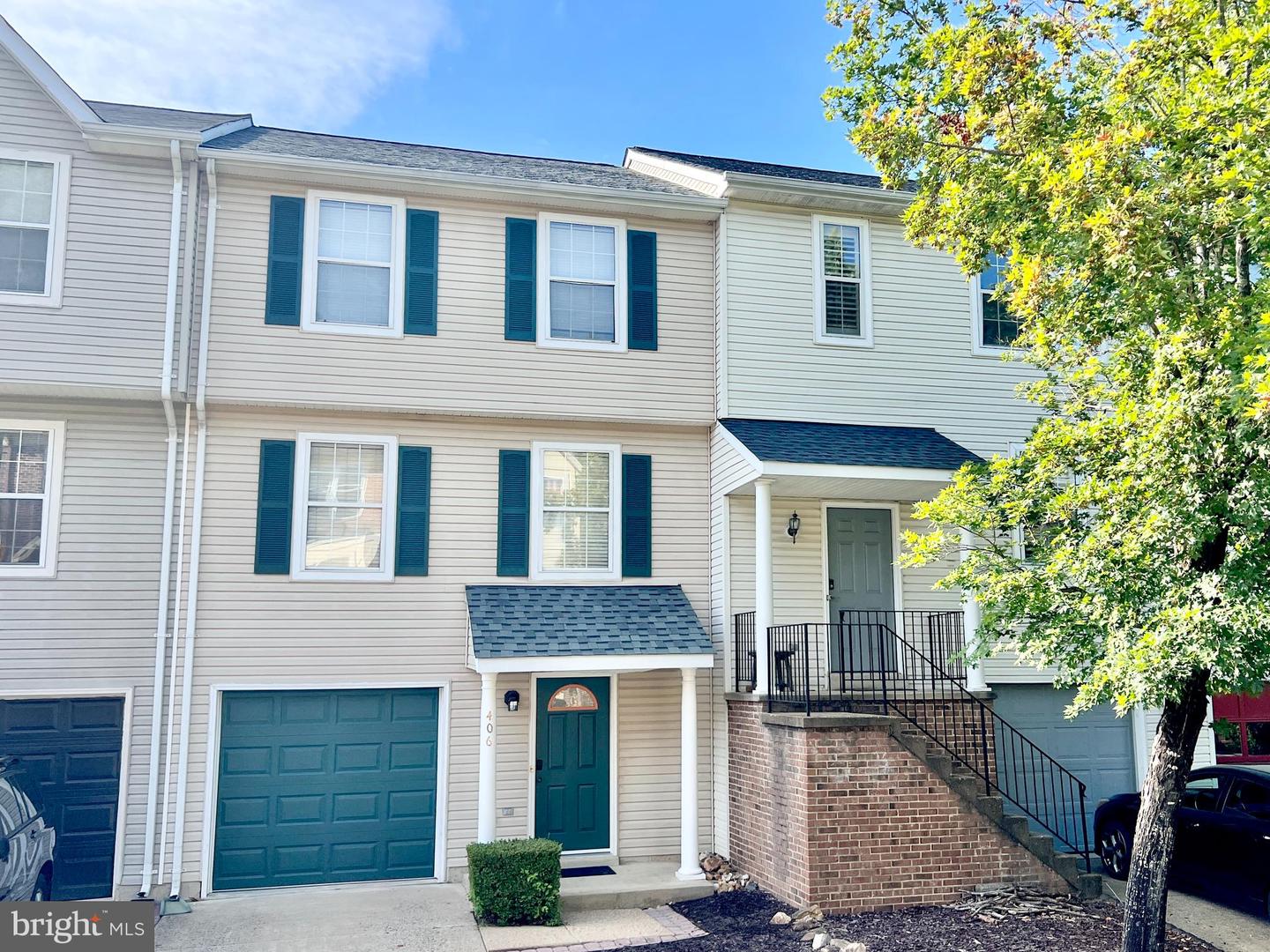 406 SHAW CT, FREDERICKSBURG, Virginia 22405, 3 Bedrooms Bedrooms, ,2 BathroomsBathrooms,Residential,For sale,406 SHAW CT,VAST2041054 MLS # VAST2041054