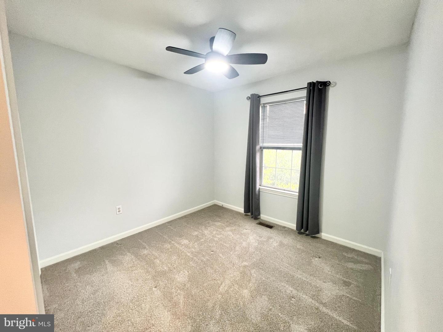 406 SHAW CT, FREDERICKSBURG, Virginia 22405, 3 Bedrooms Bedrooms, ,2 BathroomsBathrooms,Residential,For sale,406 SHAW CT,VAST2041054 MLS # VAST2041054