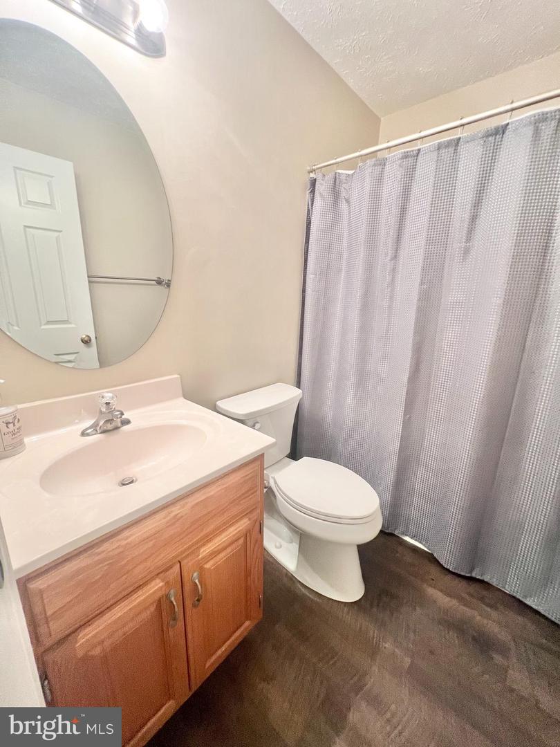 406 SHAW CT, FREDERICKSBURG, Virginia 22405, 3 Bedrooms Bedrooms, ,2 BathroomsBathrooms,Residential,For sale,406 SHAW CT,VAST2041054 MLS # VAST2041054