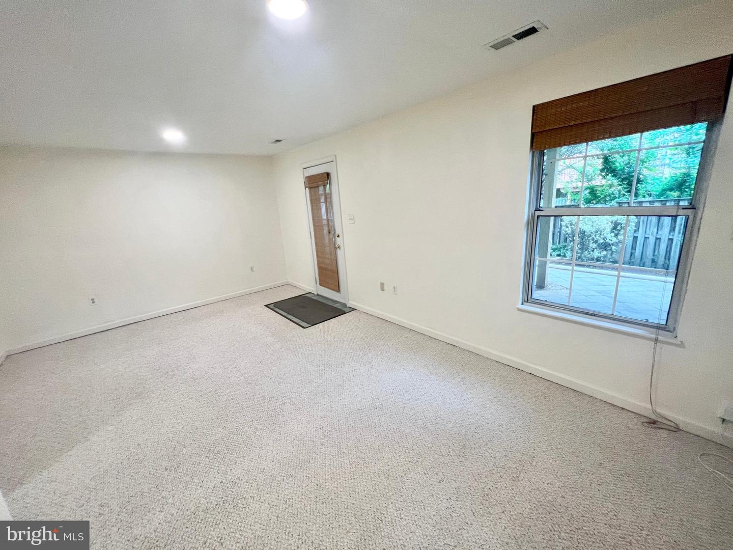 406 SHAW CT, FREDERICKSBURG, Virginia 22405, 3 Bedrooms Bedrooms, ,2 BathroomsBathrooms,Residential,For sale,406 SHAW CT,VAST2041054 MLS # VAST2041054