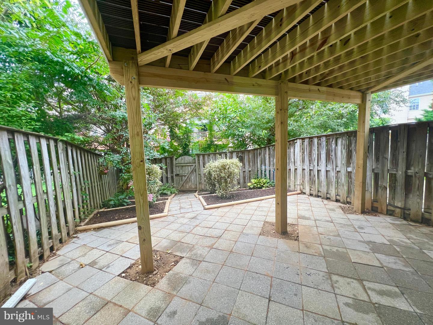 406 SHAW CT, FREDERICKSBURG, Virginia 22405, 3 Bedrooms Bedrooms, ,2 BathroomsBathrooms,Residential,For sale,406 SHAW CT,VAST2041054 MLS # VAST2041054