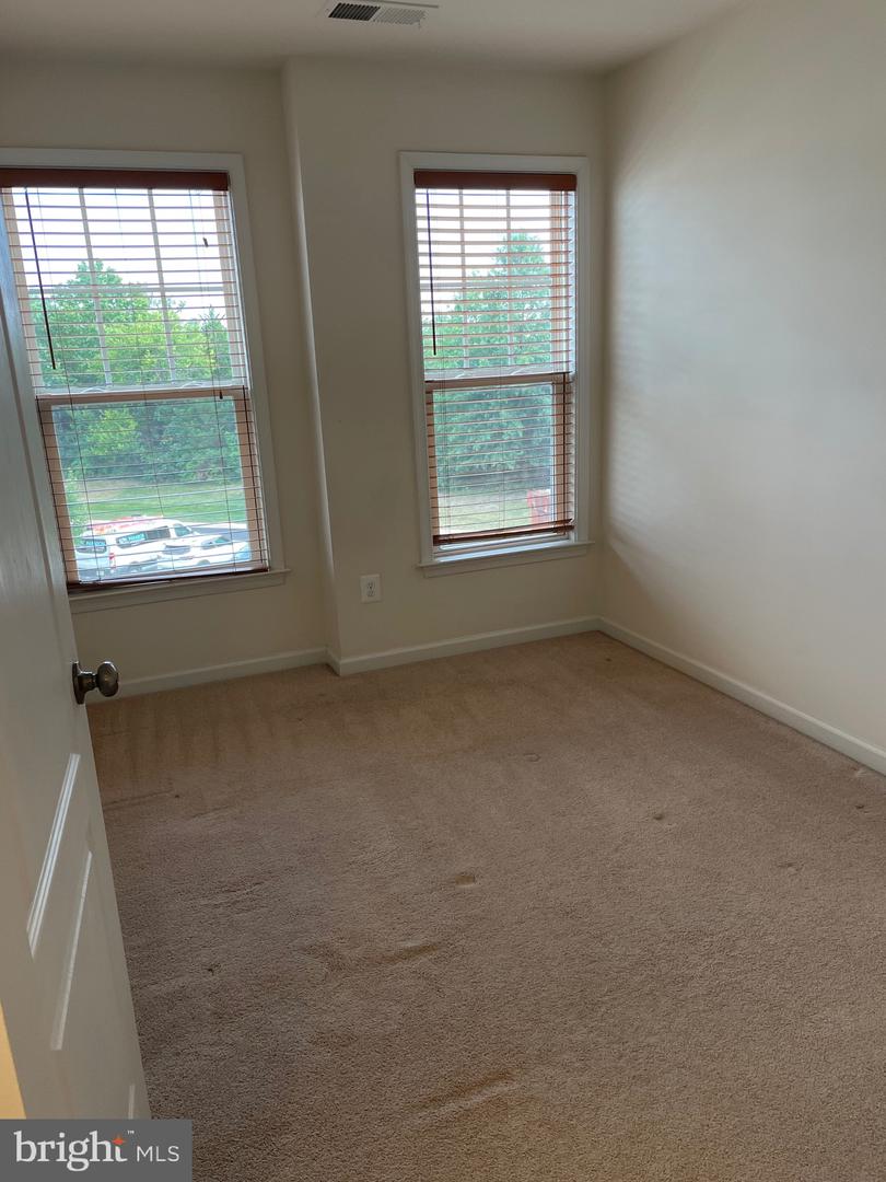 43302 FOYT TER, ASHBURN, Virginia 20147, 3 Bedrooms Bedrooms, ,3 BathroomsBathrooms,Residential,For sale,43302 FOYT TER,VALO2103030 MLS # VALO2103030
