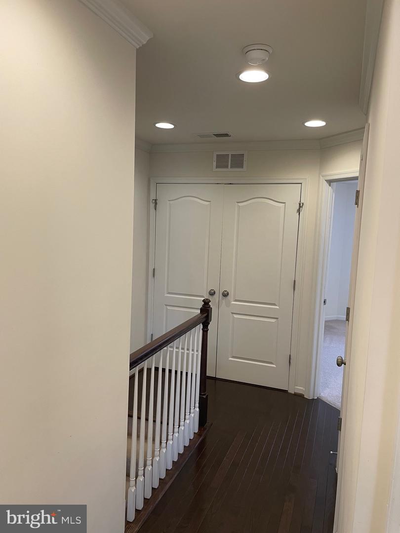 43302 FOYT TER, ASHBURN, Virginia 20147, 3 Bedrooms Bedrooms, ,3 BathroomsBathrooms,Residential,For sale,43302 FOYT TER,VALO2103030 MLS # VALO2103030