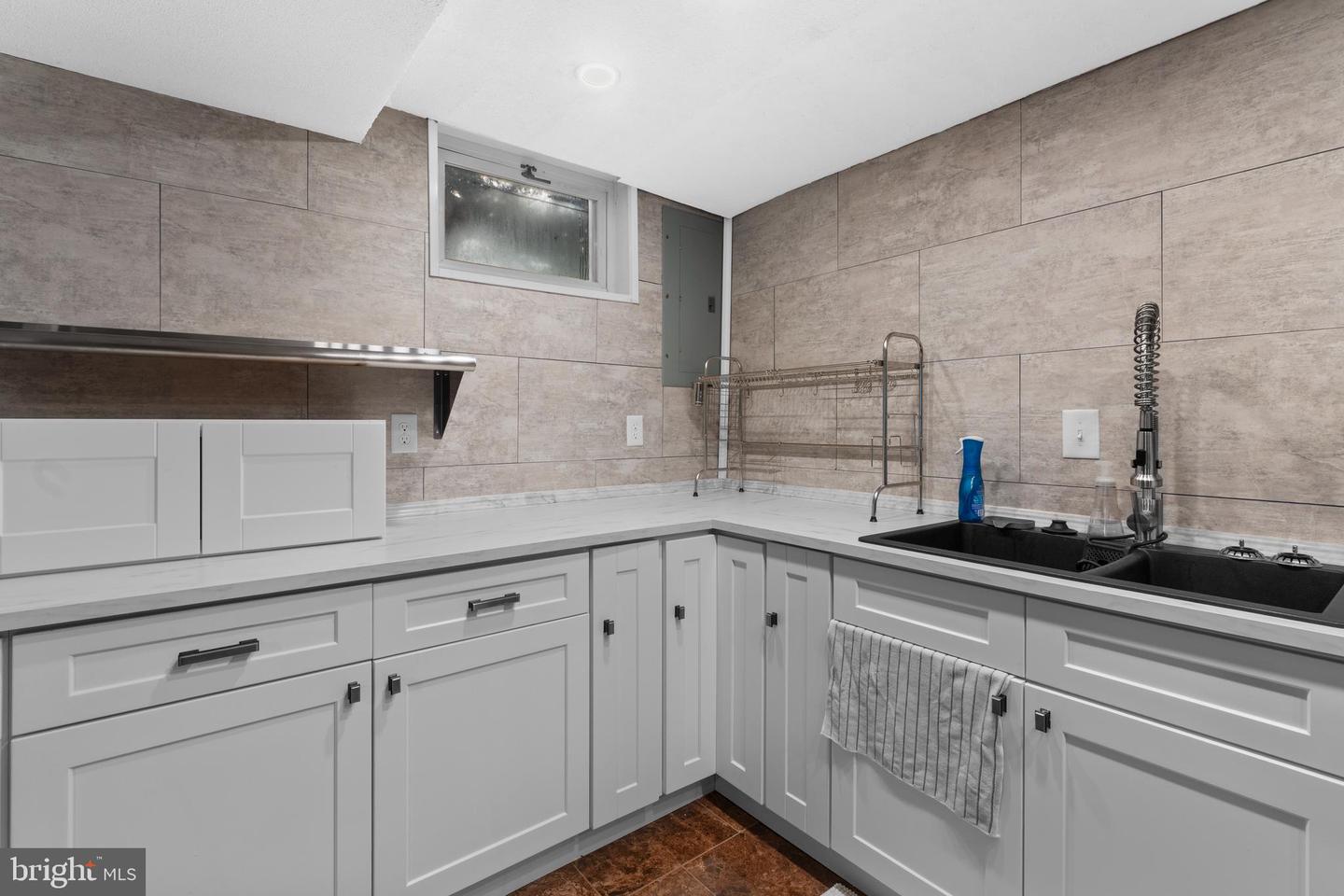 13209 HAWTHORN LN, WOODBRIDGE, Virginia 22193, 3 Bedrooms Bedrooms, ,2 BathroomsBathrooms,Residential,For sale,13209 HAWTHORN LN,VAPW2099836 MLS # VAPW2099836