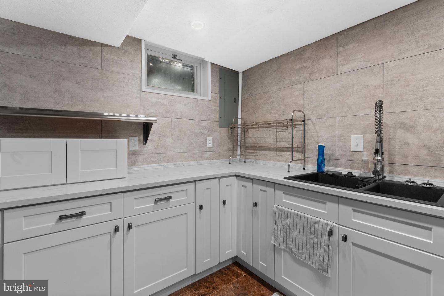 13209 HAWTHORN LN, WOODBRIDGE, Virginia 22193, 3 Bedrooms Bedrooms, ,2 BathroomsBathrooms,Residential,For sale,13209 HAWTHORN LN,VAPW2099836 MLS # VAPW2099836