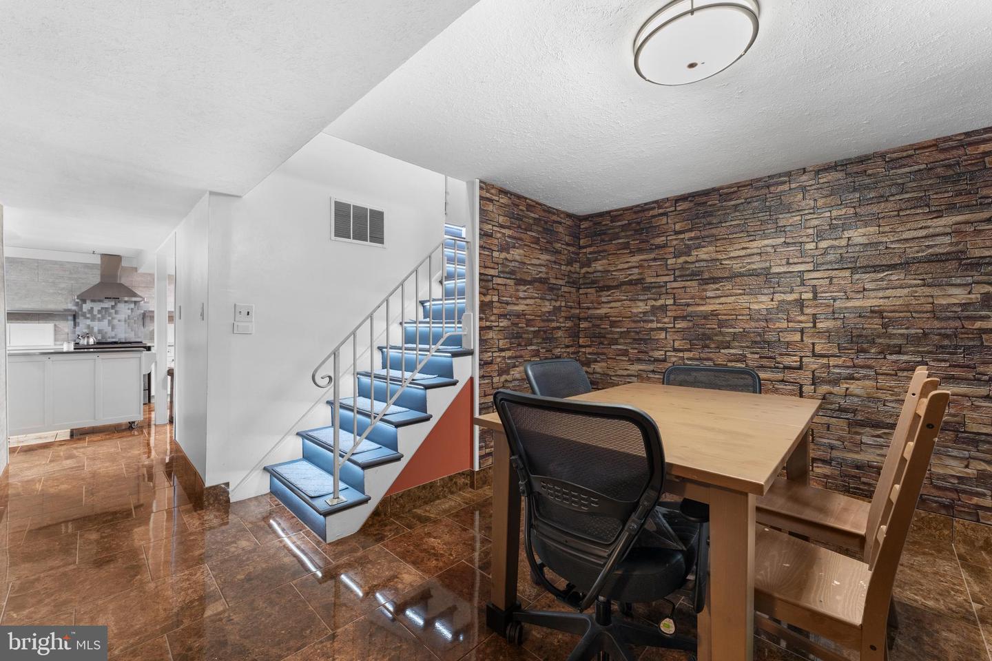 13209 HAWTHORN LN, WOODBRIDGE, Virginia 22193, 3 Bedrooms Bedrooms, ,2 BathroomsBathrooms,Residential,For sale,13209 HAWTHORN LN,VAPW2099836 MLS # VAPW2099836
