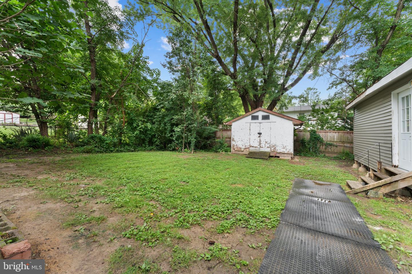13209 HAWTHORN LN, WOODBRIDGE, Virginia 22193, 3 Bedrooms Bedrooms, ,2 BathroomsBathrooms,Residential,For sale,13209 HAWTHORN LN,VAPW2099836 MLS # VAPW2099836