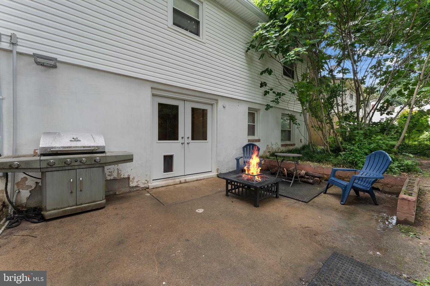 13209 HAWTHORN LN, WOODBRIDGE, Virginia 22193, 3 Bedrooms Bedrooms, ,2 BathroomsBathrooms,Residential,For sale,13209 HAWTHORN LN,VAPW2099836 MLS # VAPW2099836