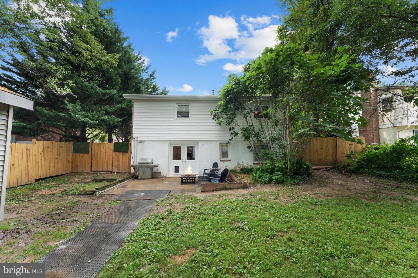 13209 HAWTHORN LN, WOODBRIDGE, Virginia 22193, 3 Bedrooms Bedrooms, ,2 BathroomsBathrooms,Residential,For sale,13209 HAWTHORN LN,VAPW2099836 MLS # VAPW2099836