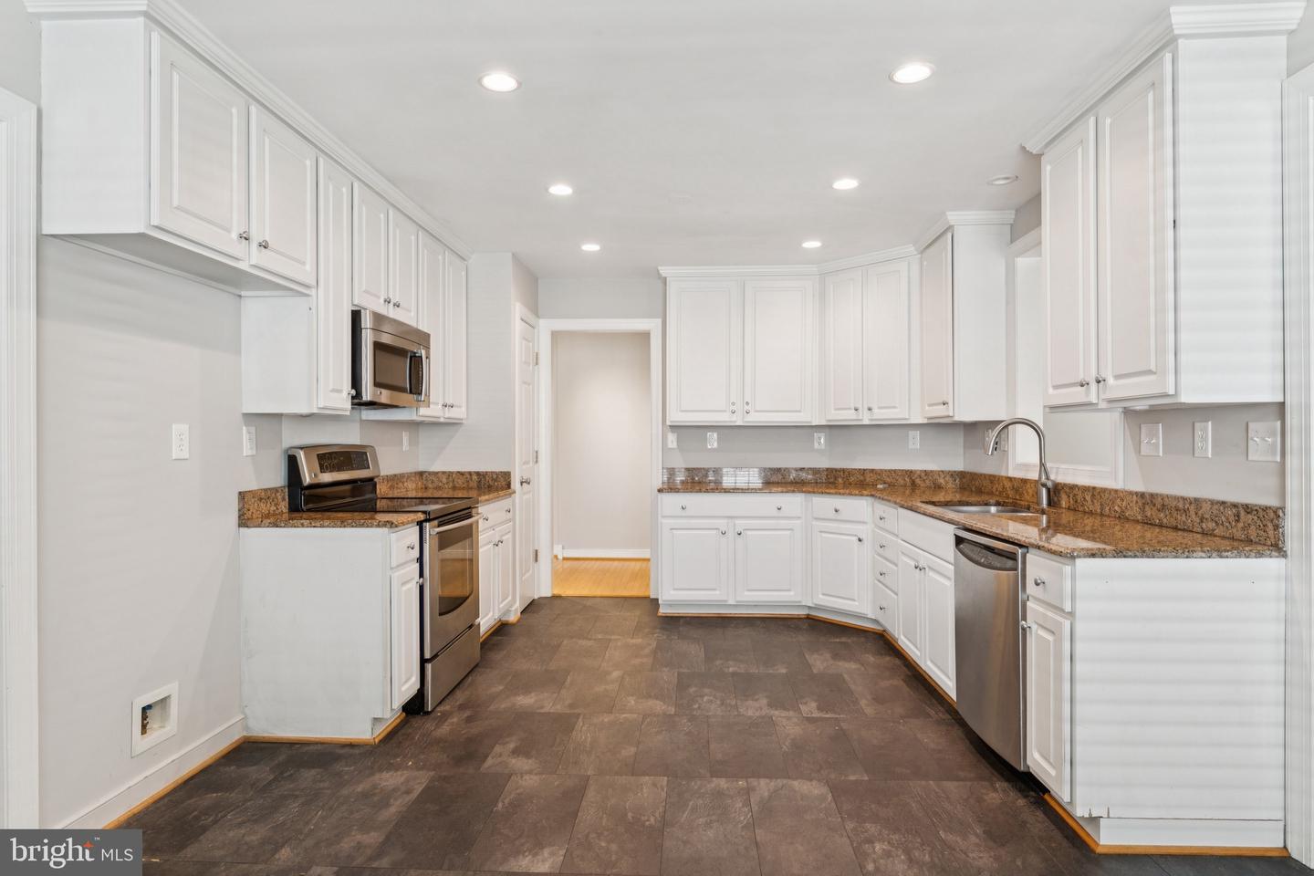 10521 BOSCASTLE RD, GLEN ALLEN, Virginia 23060, 4 Bedrooms Bedrooms, ,2 BathroomsBathrooms,Residential,For sale,10521 BOSCASTLE RD,VAHN2001002 MLS # VAHN2001002