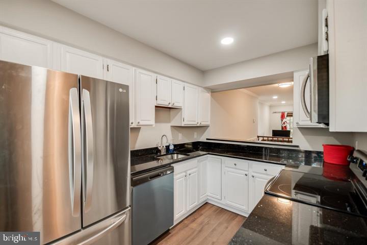 7710 MARSHALL HEIGHTS CT, FALLS CHURCH, Virginia 22043, 3 Bedrooms Bedrooms, ,2 BathroomsBathrooms,Residential,For sale,7710 MARSHALL HEIGHTS CT,VAFX2257274 MLS # VAFX2257274