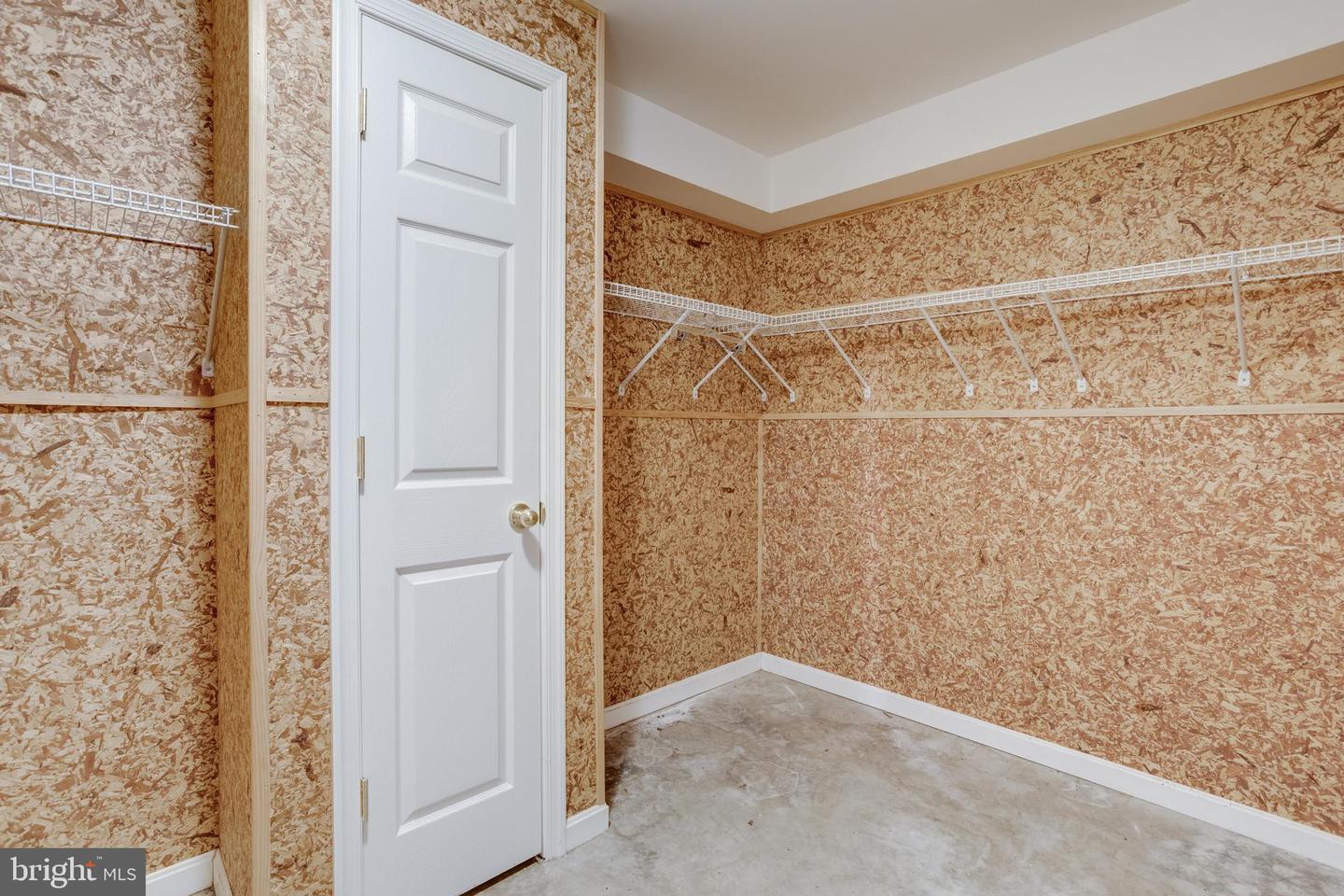 11841 CLARA WAY, FAIRFAX STATION, Virginia 22039, 5 Bedrooms Bedrooms, ,3 BathroomsBathrooms,Residential,For sale,11841 CLARA WAY,VAFX2257542 MLS # VAFX2257542