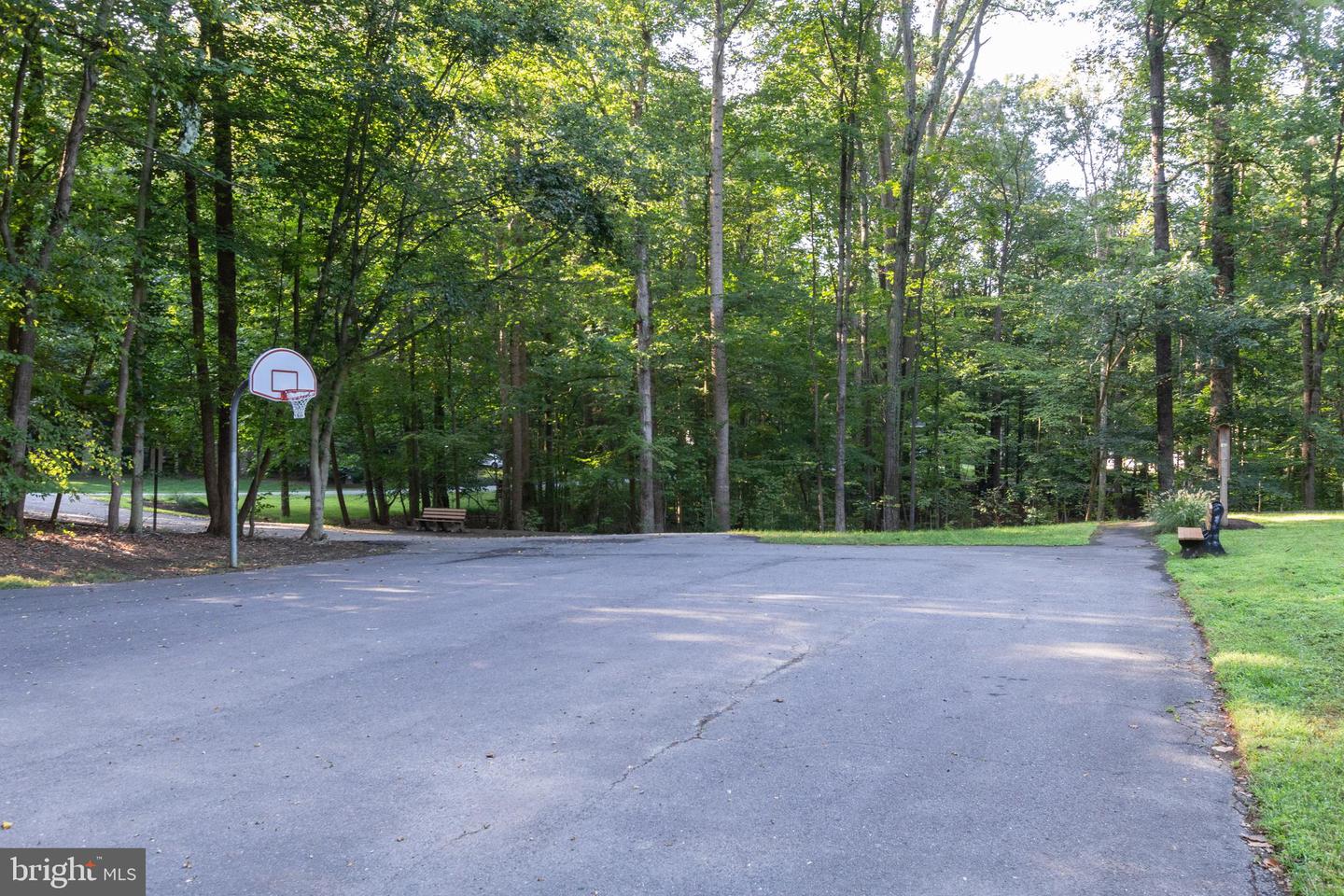 11841 CLARA WAY, FAIRFAX STATION, Virginia 22039, 5 Bedrooms Bedrooms, ,3 BathroomsBathrooms,Residential,For sale,11841 CLARA WAY,VAFX2257542 MLS # VAFX2257542