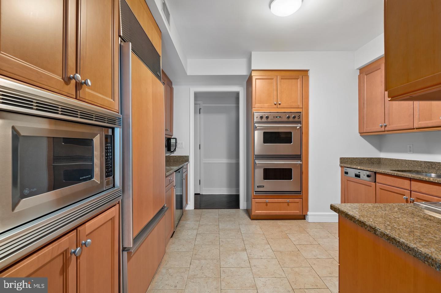1155 23RD ST NW #6C, WASHINGTON, District Of Columbia 20037, 2 Bedrooms Bedrooms, ,2 BathroomsBathrooms,Residential,For sale,1155 23RD ST NW #6C,DCDC2212034 MLS # DCDC2212034