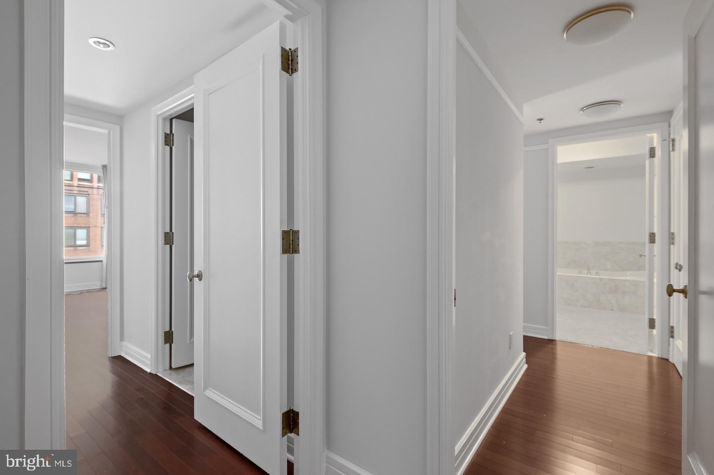 1155 23RD ST NW #6C, WASHINGTON, District Of Columbia 20037, 2 Bedrooms Bedrooms, ,2 BathroomsBathrooms,Residential,For sale,1155 23RD ST NW #6C,DCDC2212034 MLS # DCDC2212034