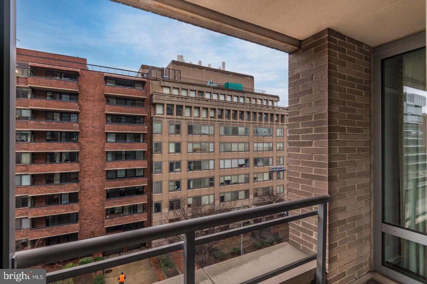 1155 23RD ST NW #6C, WASHINGTON, District Of Columbia 20037, 2 Bedrooms Bedrooms, ,2 BathroomsBathrooms,Residential,For sale,1155 23RD ST NW #6C,DCDC2212034 MLS # DCDC2212034