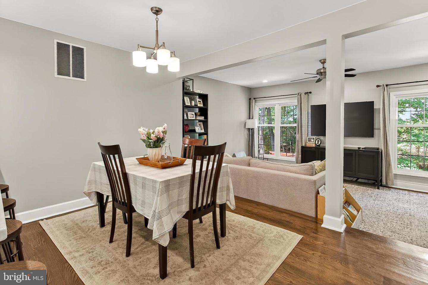5005 DOMAIN PL, ALEXANDRIA, Virginia 22311, 3 Bedrooms Bedrooms, 8 Rooms Rooms,3 BathroomsBathrooms,Residential,For sale,5005 DOMAIN PL,VAAX2047864 MLS # VAAX2047864