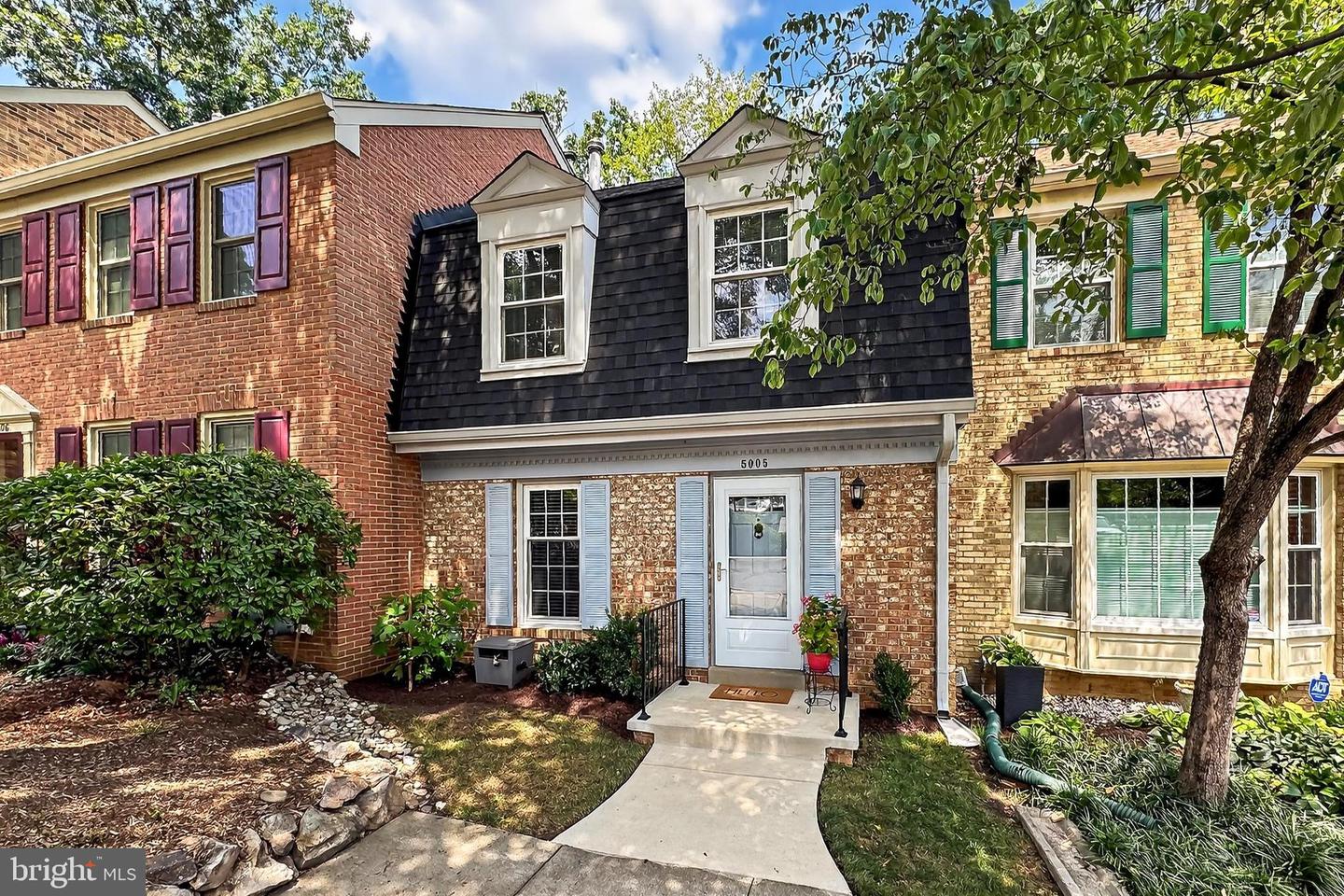 5005 DOMAIN PL, ALEXANDRIA, Virginia 22311, 3 Bedrooms Bedrooms, 8 Rooms Rooms,3 BathroomsBathrooms,Residential,For sale,5005 DOMAIN PL,VAAX2047864 MLS # VAAX2047864