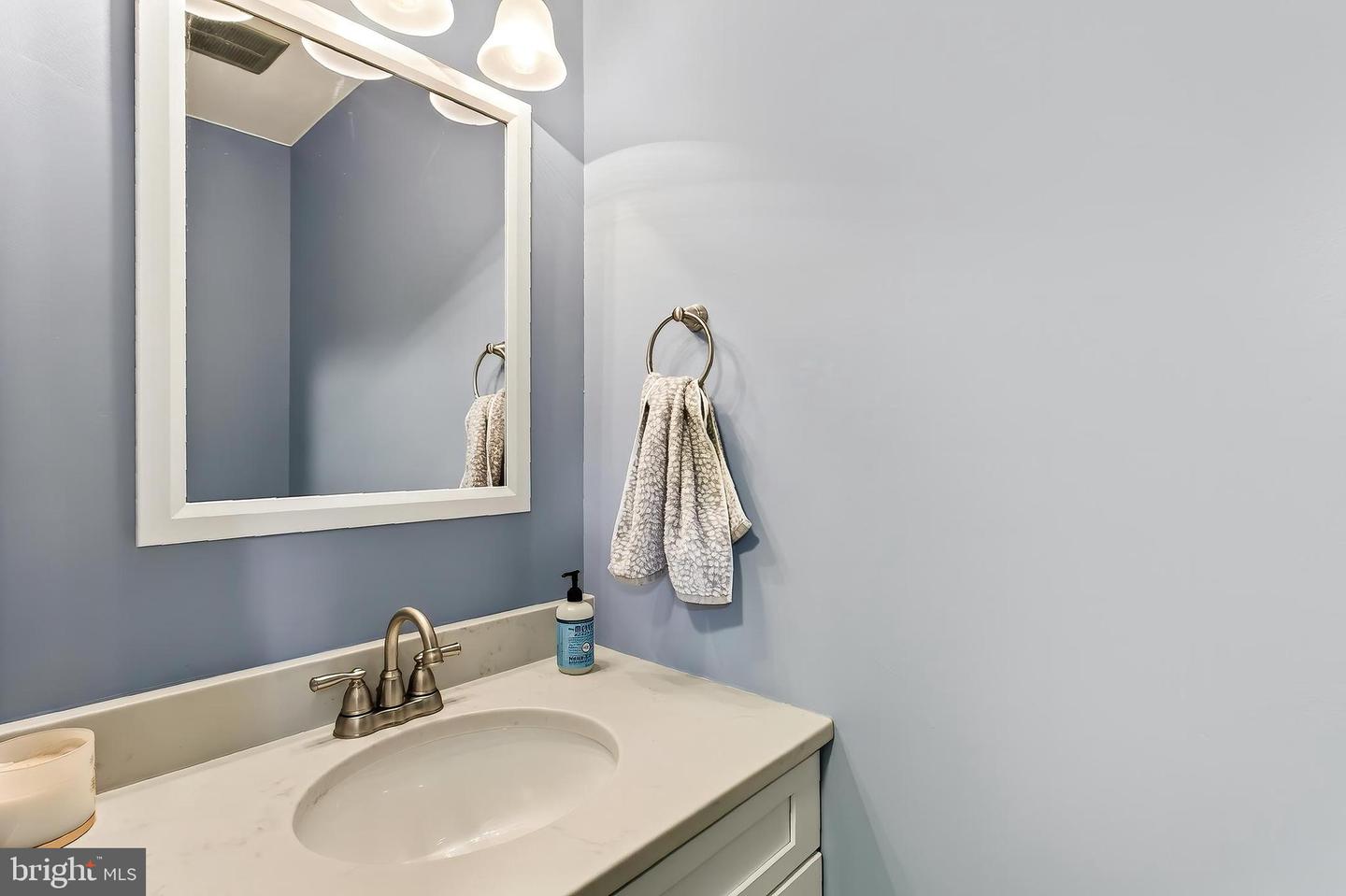 5005 DOMAIN PL, ALEXANDRIA, Virginia 22311, 3 Bedrooms Bedrooms, 8 Rooms Rooms,3 BathroomsBathrooms,Residential,For sale,5005 DOMAIN PL,VAAX2047864 MLS # VAAX2047864