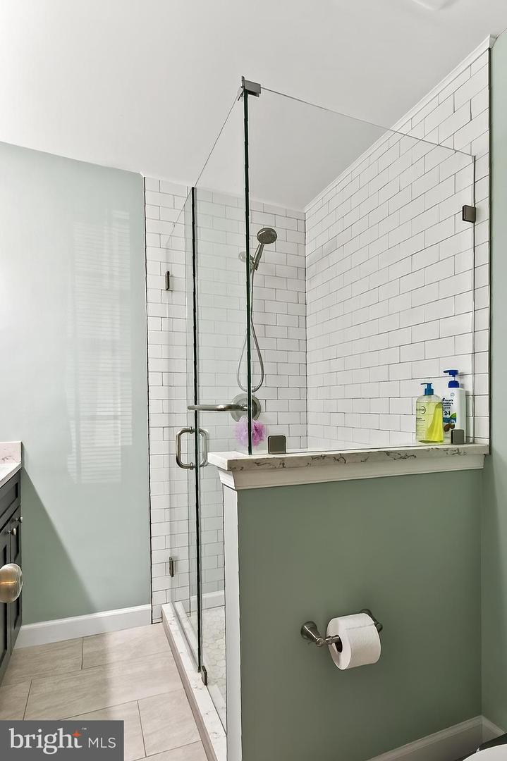 5005 DOMAIN PL, ALEXANDRIA, Virginia 22311, 3 Bedrooms Bedrooms, 8 Rooms Rooms,3 BathroomsBathrooms,Residential,For sale,5005 DOMAIN PL,VAAX2047864 MLS # VAAX2047864