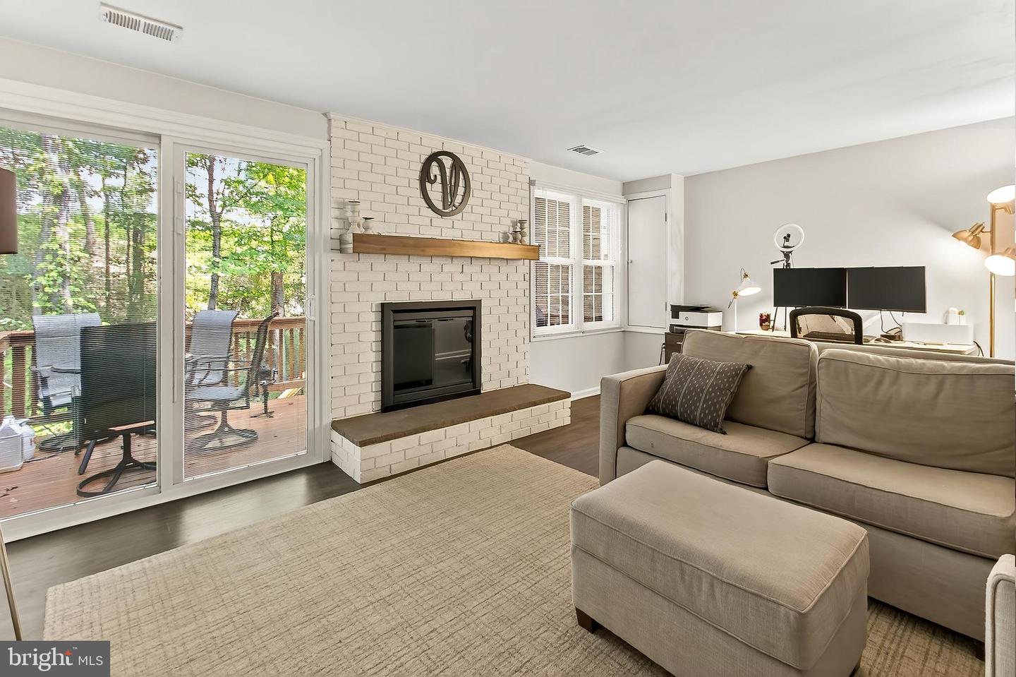 5005 DOMAIN PL, ALEXANDRIA, Virginia 22311, 3 Bedrooms Bedrooms, 8 Rooms Rooms,3 BathroomsBathrooms,Residential,For sale,5005 DOMAIN PL,VAAX2047864 MLS # VAAX2047864