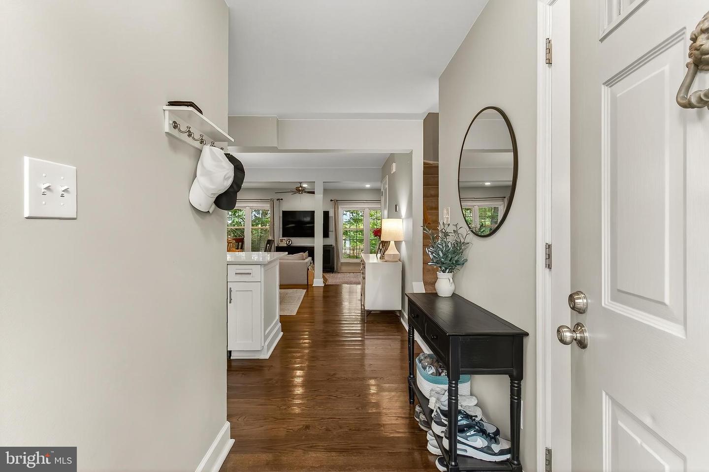 5005 DOMAIN PL, ALEXANDRIA, Virginia 22311, 3 Bedrooms Bedrooms, 8 Rooms Rooms,3 BathroomsBathrooms,Residential,For sale,5005 DOMAIN PL,VAAX2047864 MLS # VAAX2047864