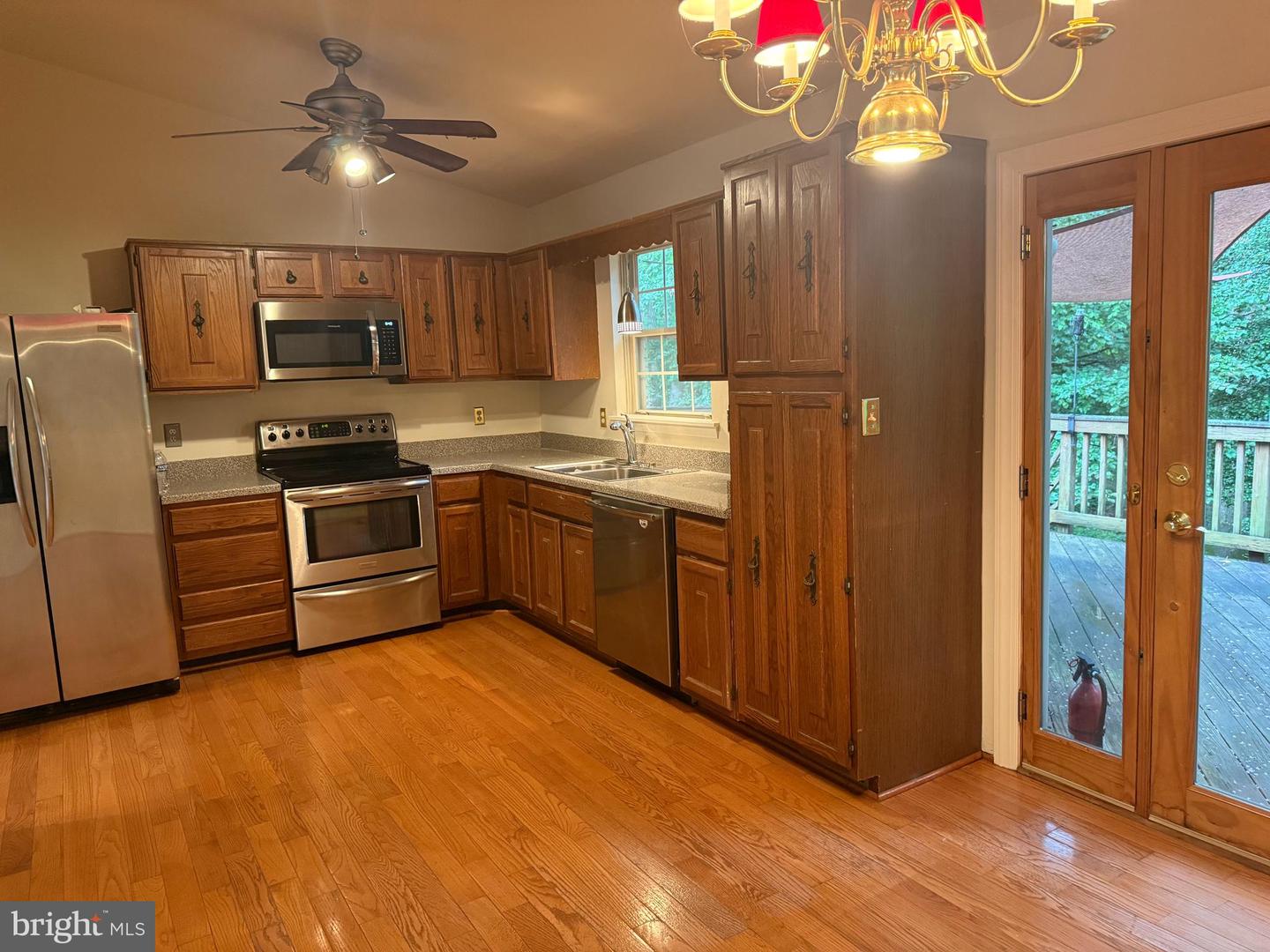 11949 COTTON MILL DR, WOODBRIDGE, Virginia 22192, 3 Bedrooms Bedrooms, ,2 BathroomsBathrooms,Residential,For sale,11949 COTTON MILL DR,VAPW2100000 MLS # VAPW2100000