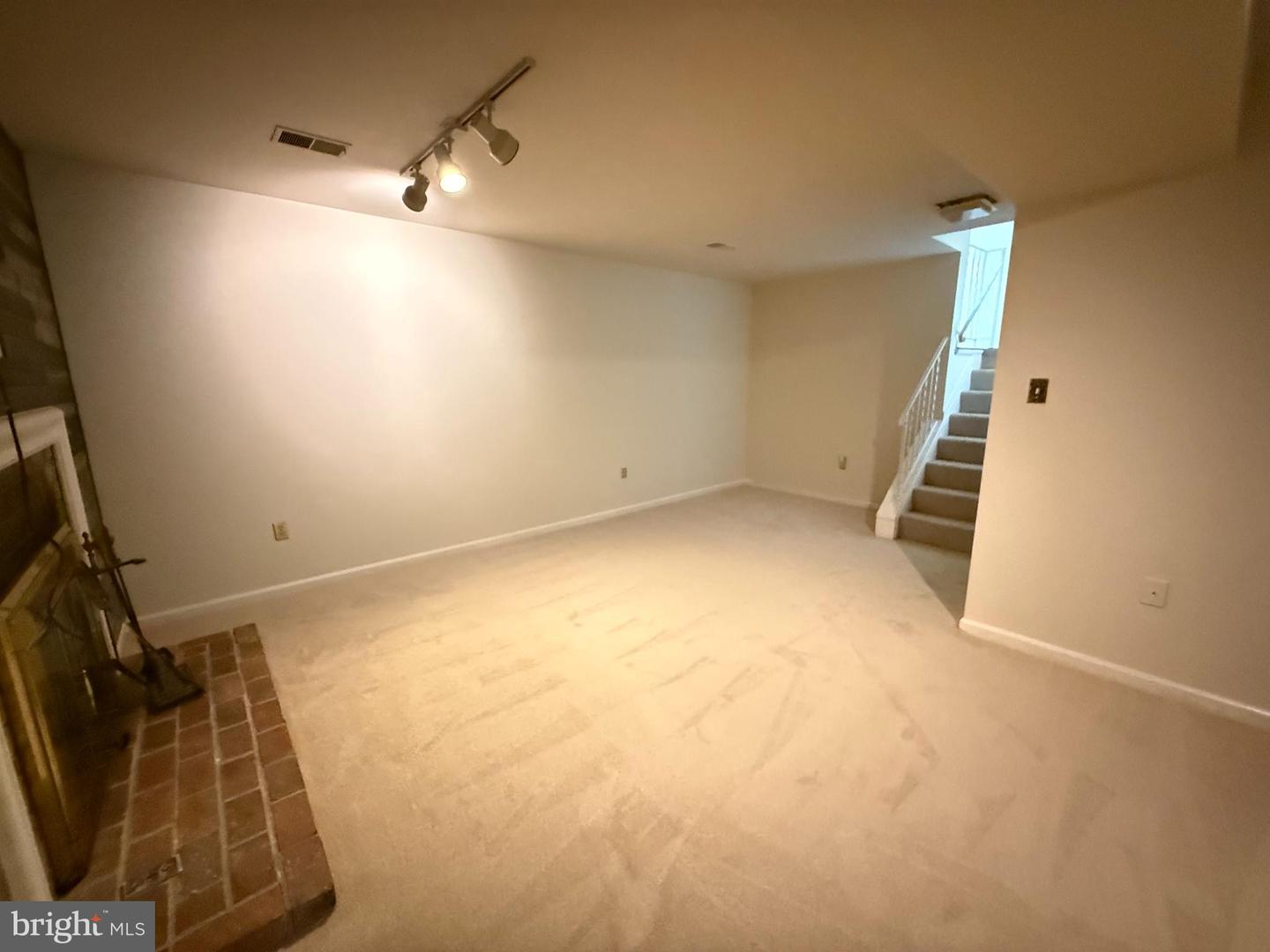 11949 COTTON MILL DR, WOODBRIDGE, Virginia 22192, 3 Bedrooms Bedrooms, ,2 BathroomsBathrooms,Residential,For sale,11949 COTTON MILL DR,VAPW2100000 MLS # VAPW2100000