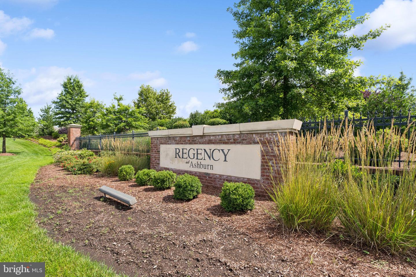 44589 YORK CREST TER #200, ASHBURN, Virginia 20147, 3 Bedrooms Bedrooms, ,2 BathroomsBathrooms,Residential,For sale,44589 YORK CREST TER #200,VALO2103178 MLS # VALO2103178