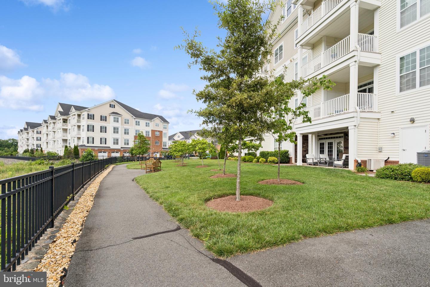 44589 YORK CREST TER #200, ASHBURN, Virginia 20147, 3 Bedrooms Bedrooms, ,2 BathroomsBathrooms,Residential,For sale,44589 YORK CREST TER #200,VALO2103178 MLS # VALO2103178