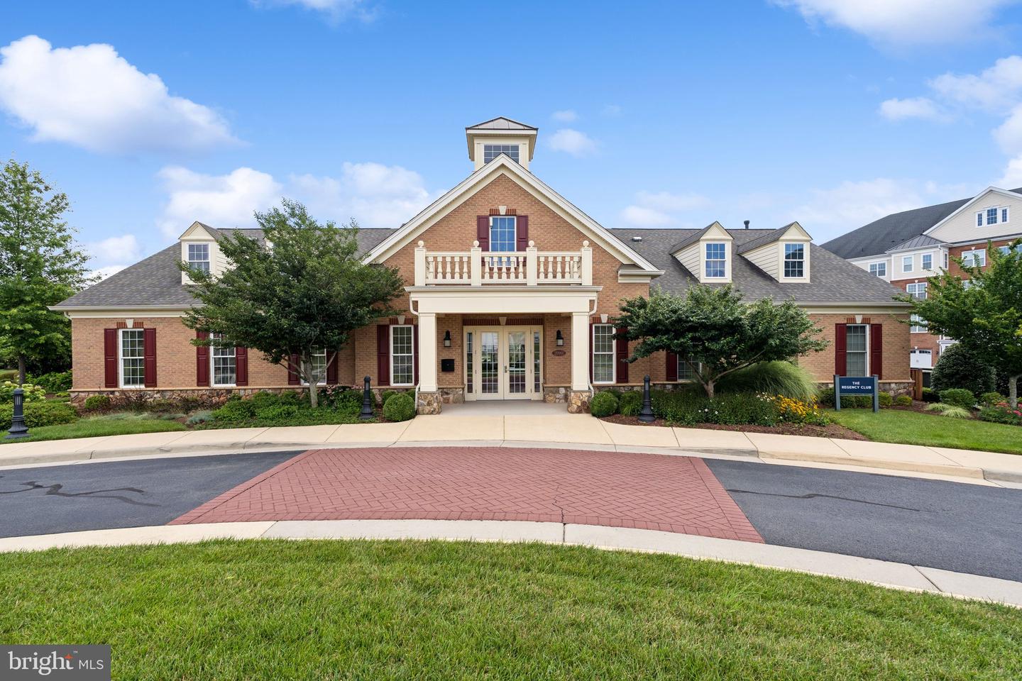 44589 YORK CREST TER #200, ASHBURN, Virginia 20147, 3 Bedrooms Bedrooms, ,2 BathroomsBathrooms,Residential,For sale,44589 YORK CREST TER #200,VALO2103178 MLS # VALO2103178