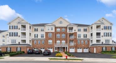 44589 YORK CREST TER #200, ASHBURN, Virginia 20147, 3 Bedrooms Bedrooms, ,2 BathroomsBathrooms,Residential,For sale,44589 YORK CREST TER #200,VALO2103178 MLS # VALO2103178