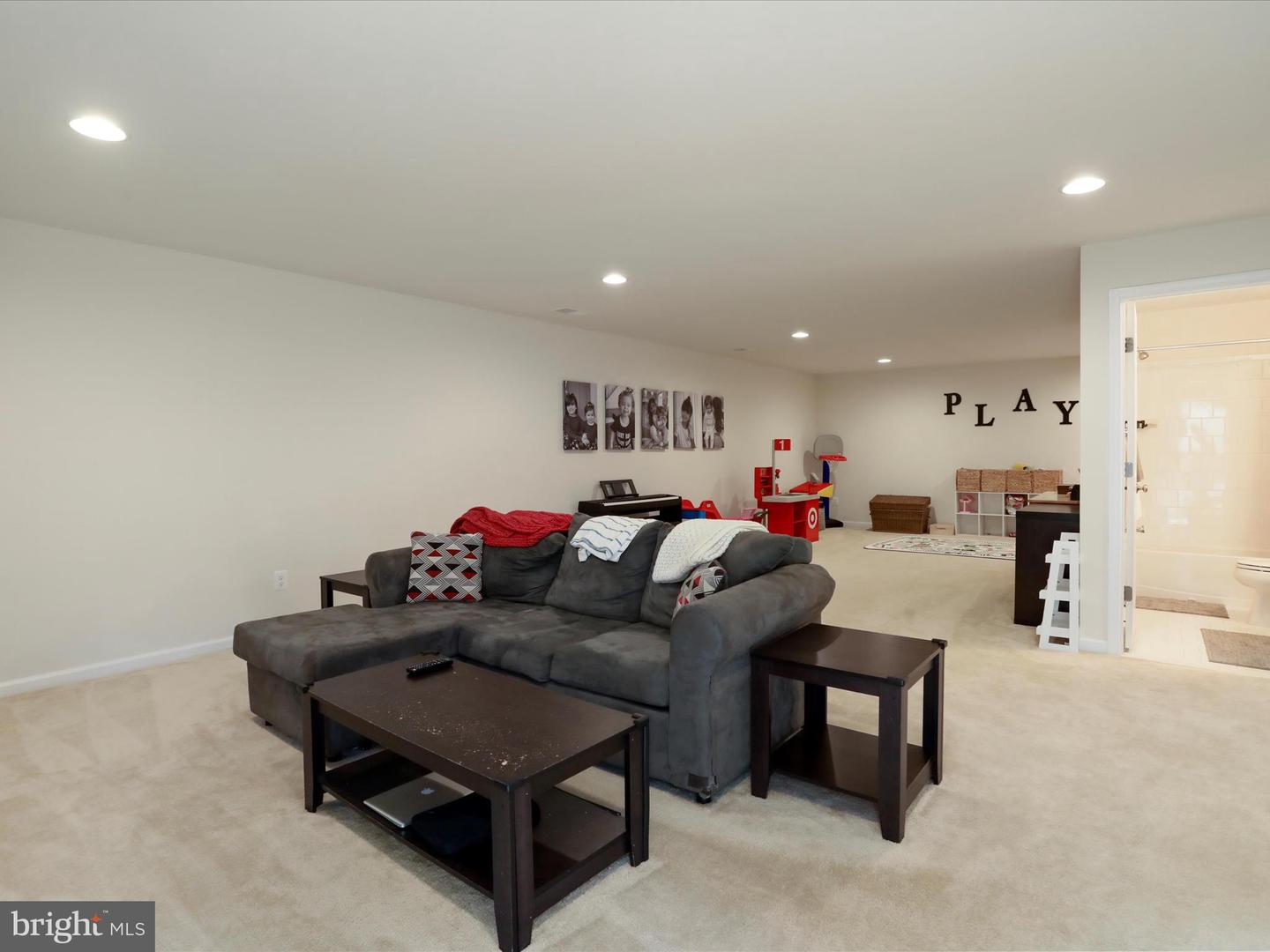 9520 KIMBLETON HALL LOOP, MANASSAS PARK, Virginia 20111, 4 Bedrooms Bedrooms, ,3 BathroomsBathrooms,Residential,For sale,9520 KIMBLETON HALL LOOP,VAPW2100008 MLS # VAPW2100008