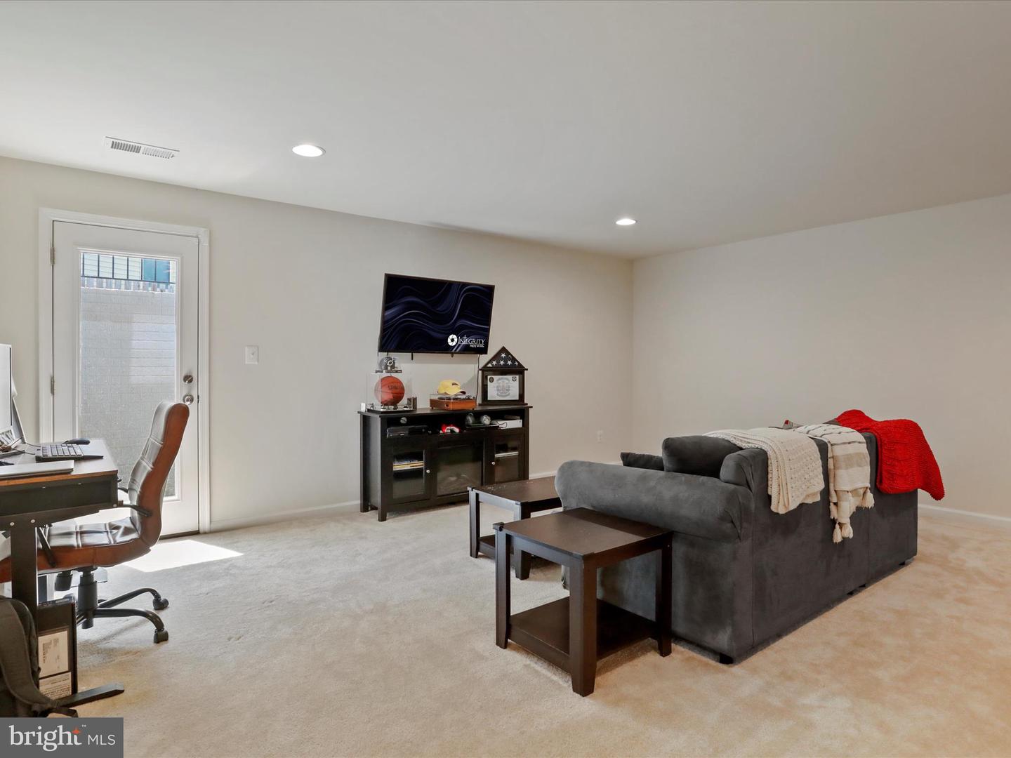 9520 KIMBLETON HALL LOOP, MANASSAS PARK, Virginia 20111, 4 Bedrooms Bedrooms, ,3 BathroomsBathrooms,Residential,For sale,9520 KIMBLETON HALL LOOP,VAPW2100008 MLS # VAPW2100008