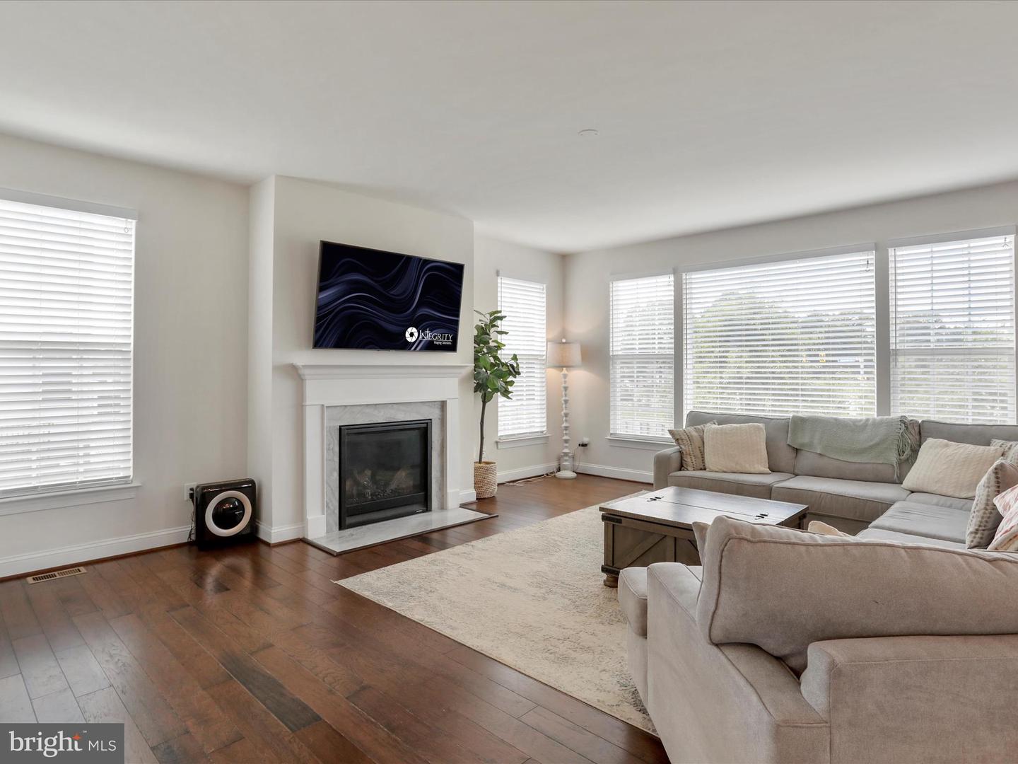 9520 KIMBLETON HALL LOOP, MANASSAS PARK, Virginia 20111, 4 Bedrooms Bedrooms, ,3 BathroomsBathrooms,Residential,For sale,9520 KIMBLETON HALL LOOP,VAPW2100008 MLS # VAPW2100008
