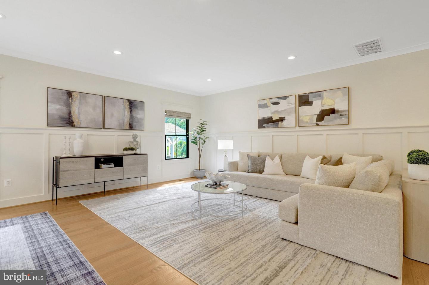 2006 SHENANDOAH RD, ALEXANDRIA, Virginia 22308, 5 Bedrooms Bedrooms, ,5 BathroomsBathrooms,Residential,For sale,2006 SHENANDOAH RD,VAFX2256826 MLS # VAFX2256826