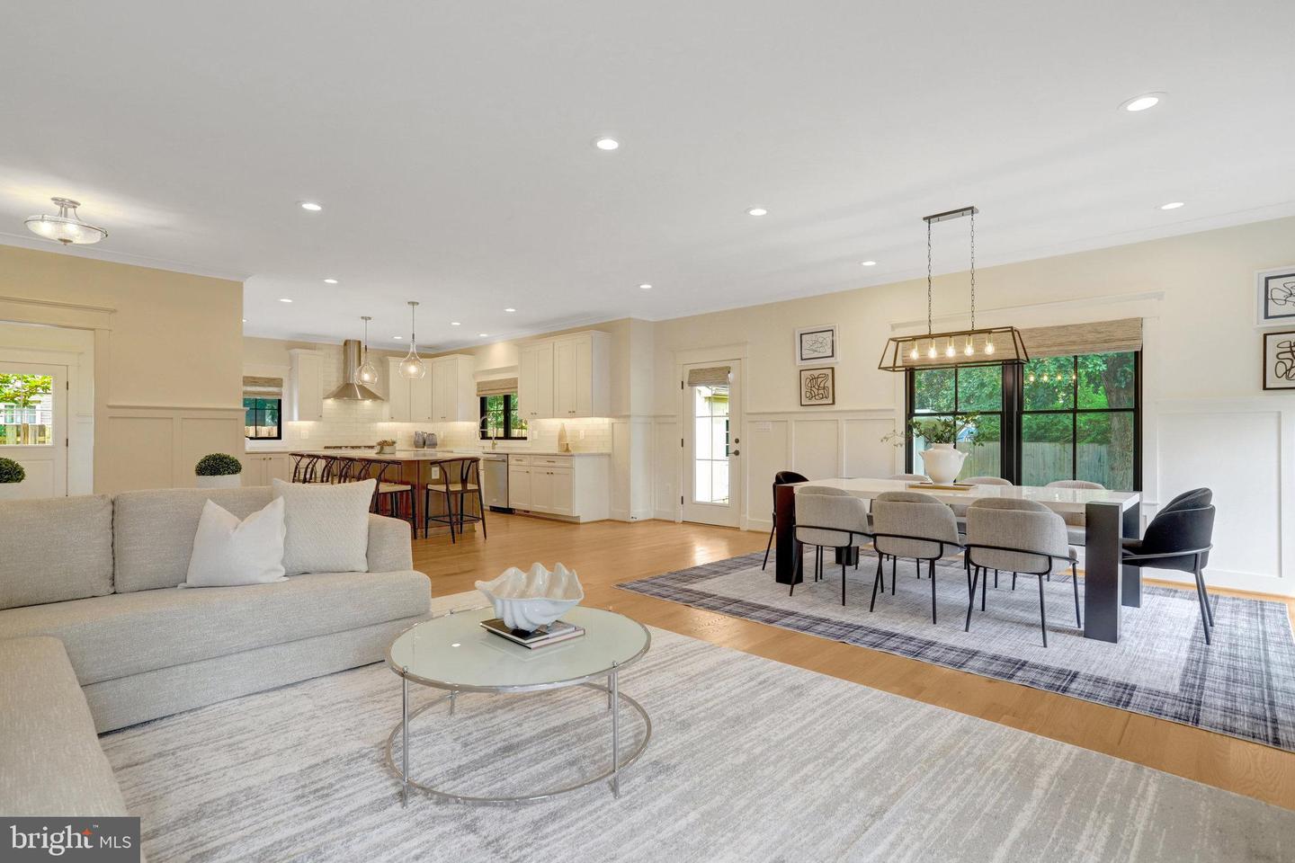 2006 SHENANDOAH RD, ALEXANDRIA, Virginia 22308, 5 Bedrooms Bedrooms, ,5 BathroomsBathrooms,Residential,For sale,2006 SHENANDOAH RD,VAFX2256826 MLS # VAFX2256826