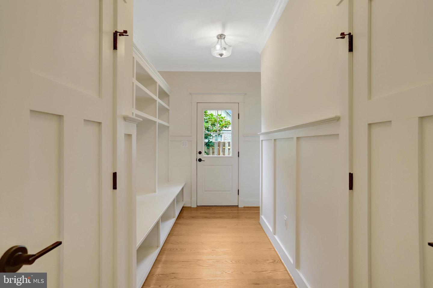 2006 SHENANDOAH RD, ALEXANDRIA, Virginia 22308, 5 Bedrooms Bedrooms, ,5 BathroomsBathrooms,Residential,For sale,2006 SHENANDOAH RD,VAFX2256826 MLS # VAFX2256826