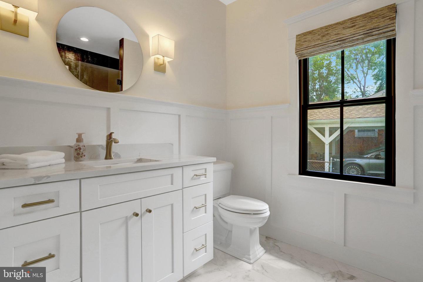 2006 SHENANDOAH RD, ALEXANDRIA, Virginia 22308, 5 Bedrooms Bedrooms, ,5 BathroomsBathrooms,Residential,For sale,2006 SHENANDOAH RD,VAFX2256826 MLS # VAFX2256826
