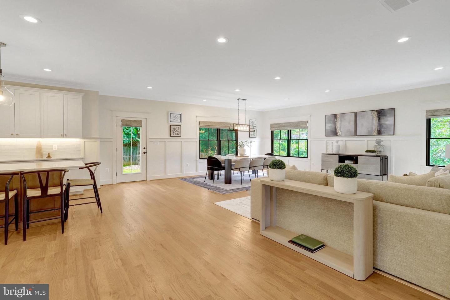 2006 SHENANDOAH RD, ALEXANDRIA, Virginia 22308, 5 Bedrooms Bedrooms, ,5 BathroomsBathrooms,Residential,For sale,2006 SHENANDOAH RD,VAFX2256826 MLS # VAFX2256826
